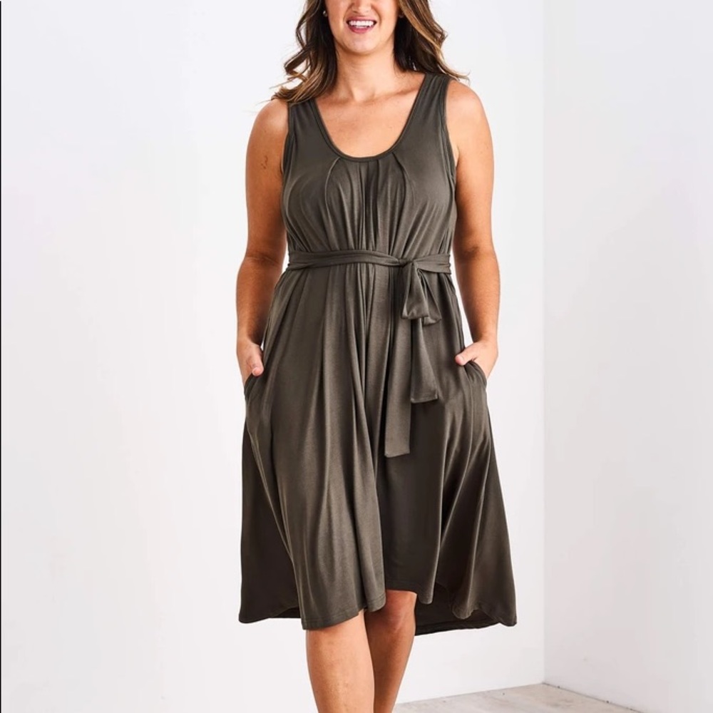 NWOT Latched Mama Nursing Romper
